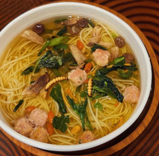 归加入泡面！深圳掀起“朋克养生”潮麻将胡了2游戏入口中药混搭咖啡当(图4)